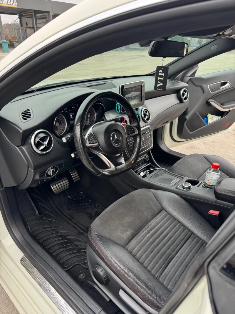 Mercedes-Benz CLA 180 Mercedes CLA 180 AMG Line, снимка 10 - Автомобили и джипове - 52906613