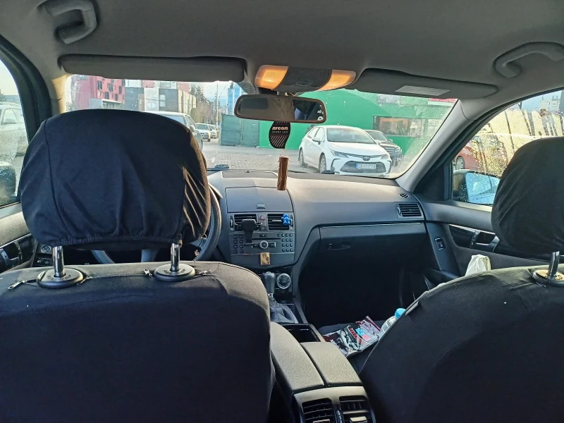 Mercedes-Benz C 220 BlueEfficiency, снимка 8 - Автомобили и джипове - 53304862