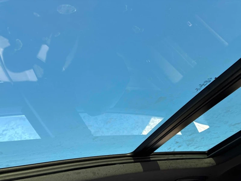 Audi E-Tron Progressiv * CARFAX * ОБДУХВАНЕ* 360* ПАНОРАМА, снимка 13 - Автомобили и джипове - 53344497