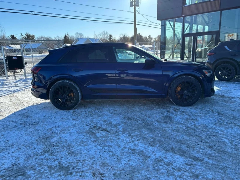 Audi E-Tron Progressiv * CARFAX * ОБДУХВАНЕ* 360* ПАНОРАМА, снимка 4 - Автомобили и джипове - 53344497