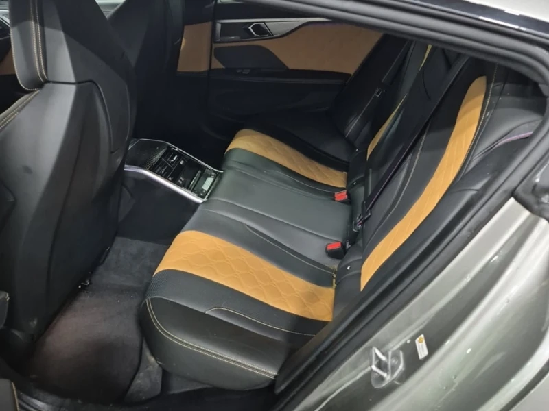 BMW M8 COMPETITION| GESTURE CONTROL| DISTRONIC| ПОДГРЕВИ, снимка 14 - Автомобили и джипове - 53413075