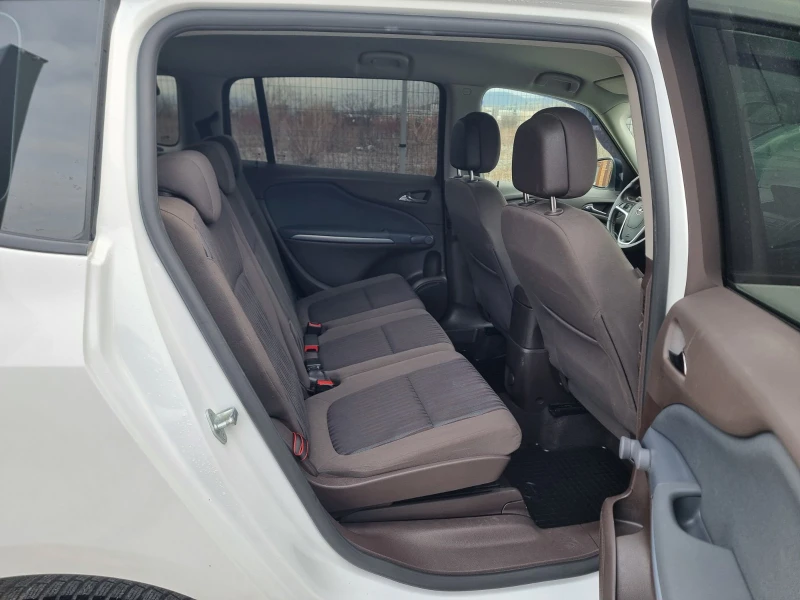 Opel Zafira 1.6 TURBO LPG КЛИМАТРОНИК, снимка 8 - Автомобили и джипове - 53417240
