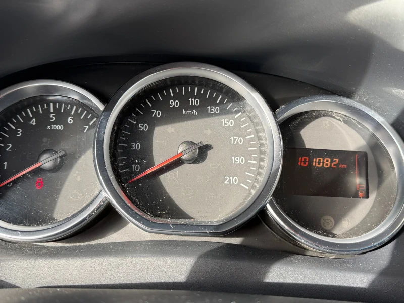 Dacia Sandero 100000km/Benzin-Gaz/, снимка 13 - Автомобили и джипове - 53442385