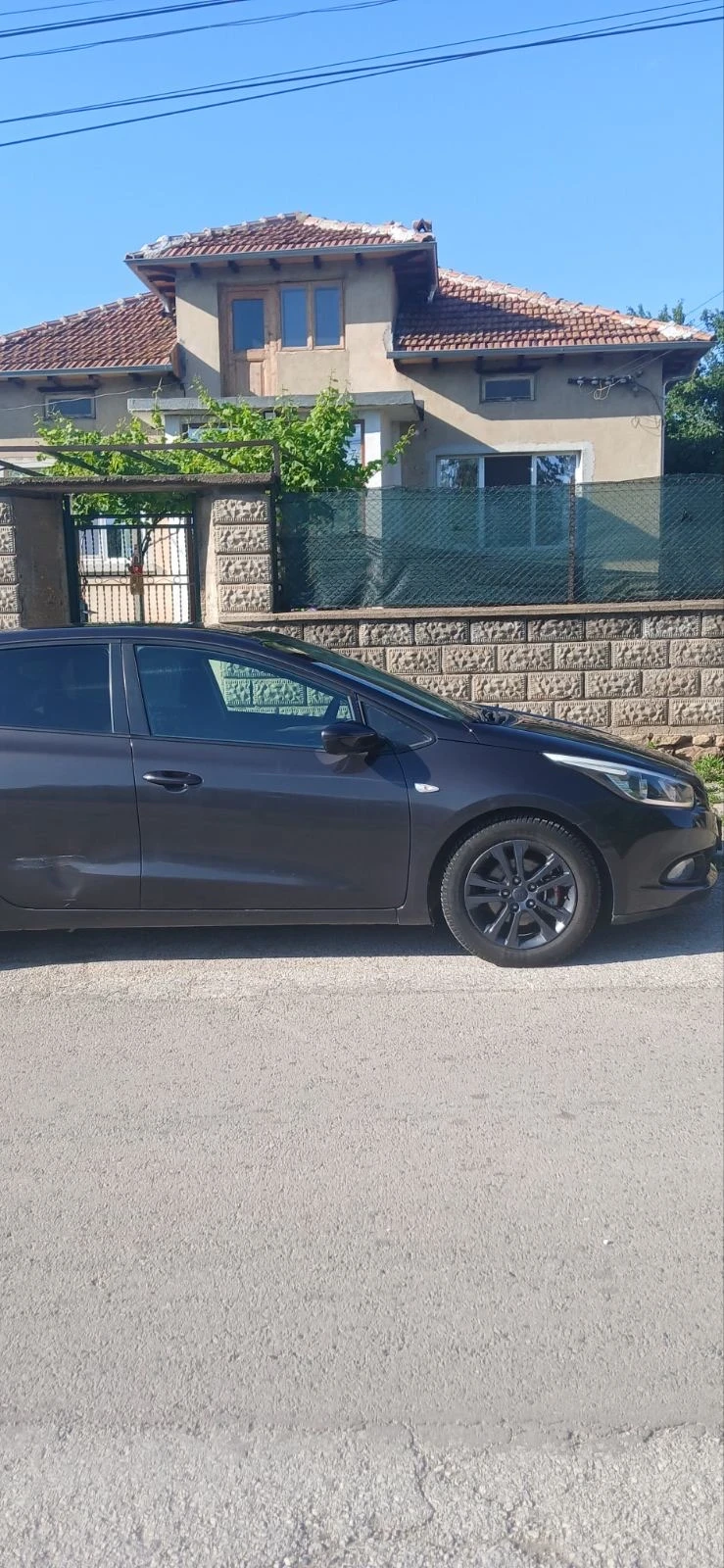 Kia Ceed, снимка 10 - Автомобили и джипове - 54819084