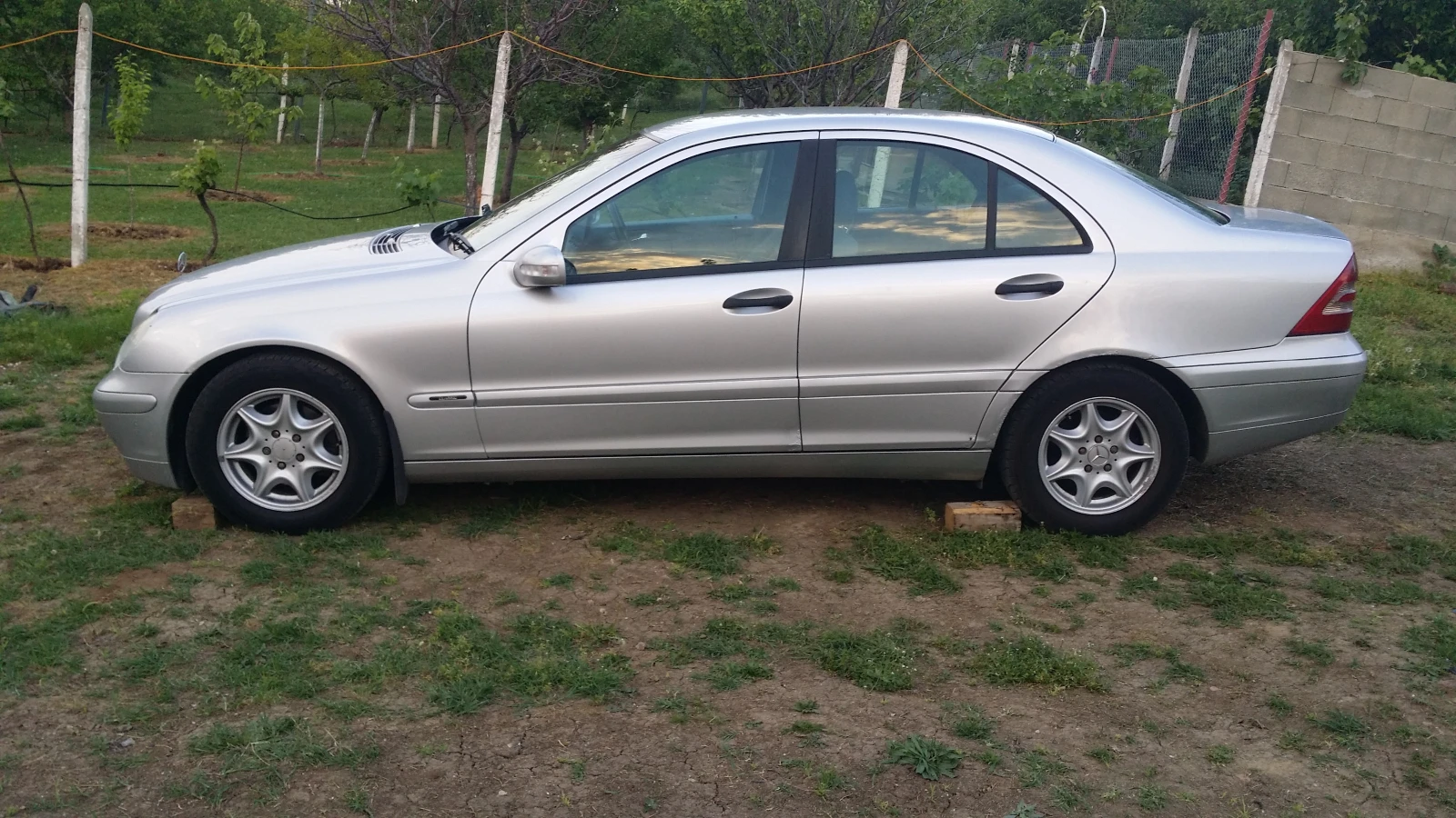 Mercedes-Benz C 220 22 cdi, снимка 4 - Автомобили и джипове - 53982207