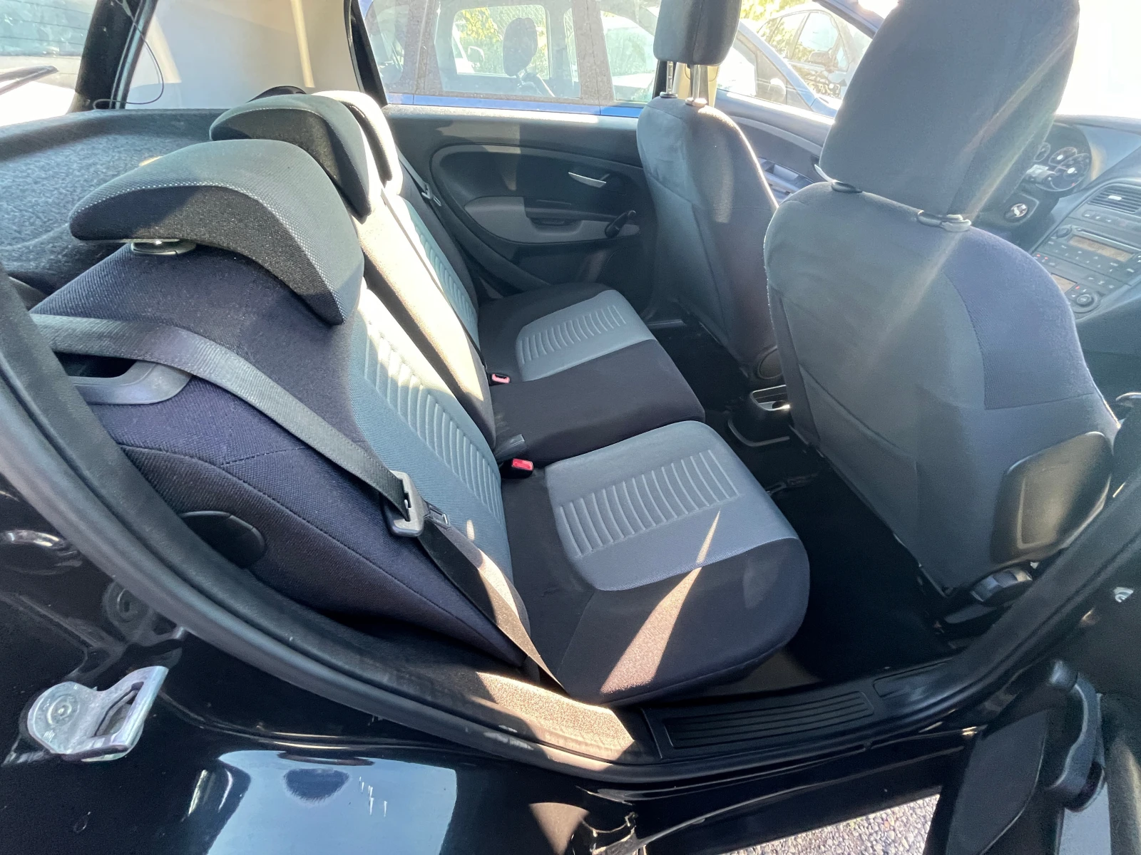 Fiat Punto 1.4  | Mobile.bg   13