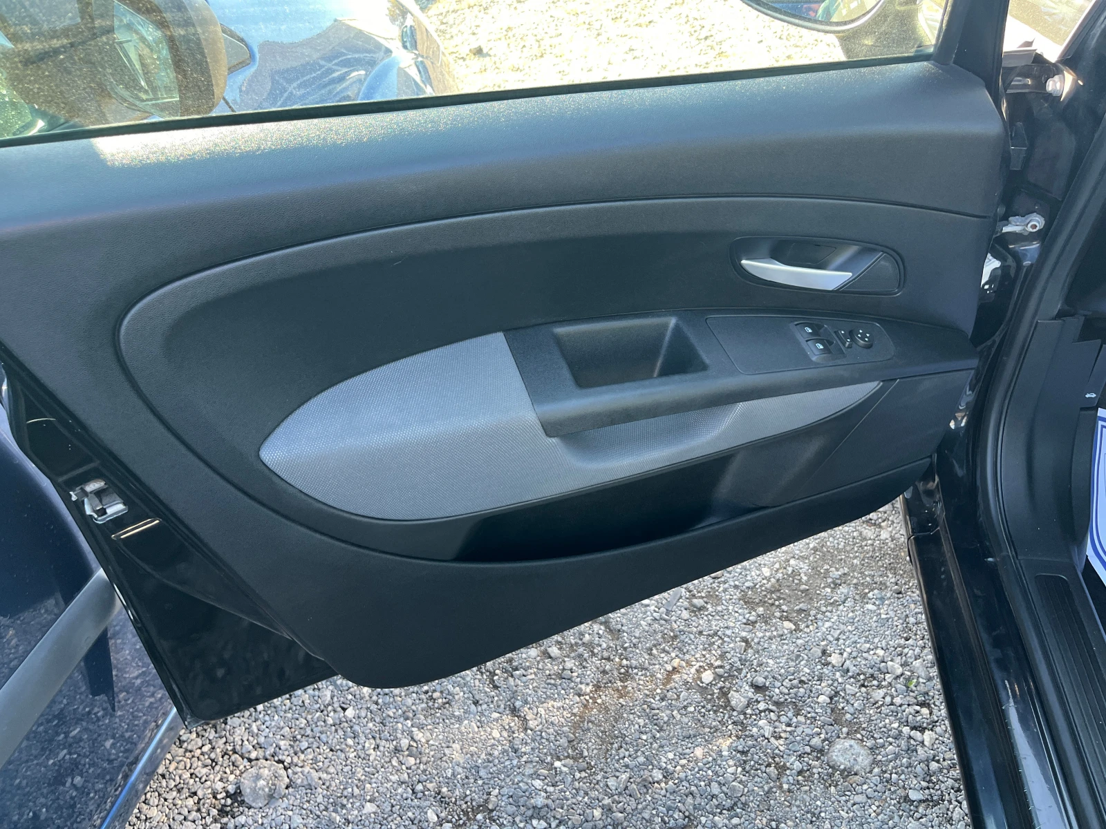 Fiat Punto 1.4  | Mobile.bg   12