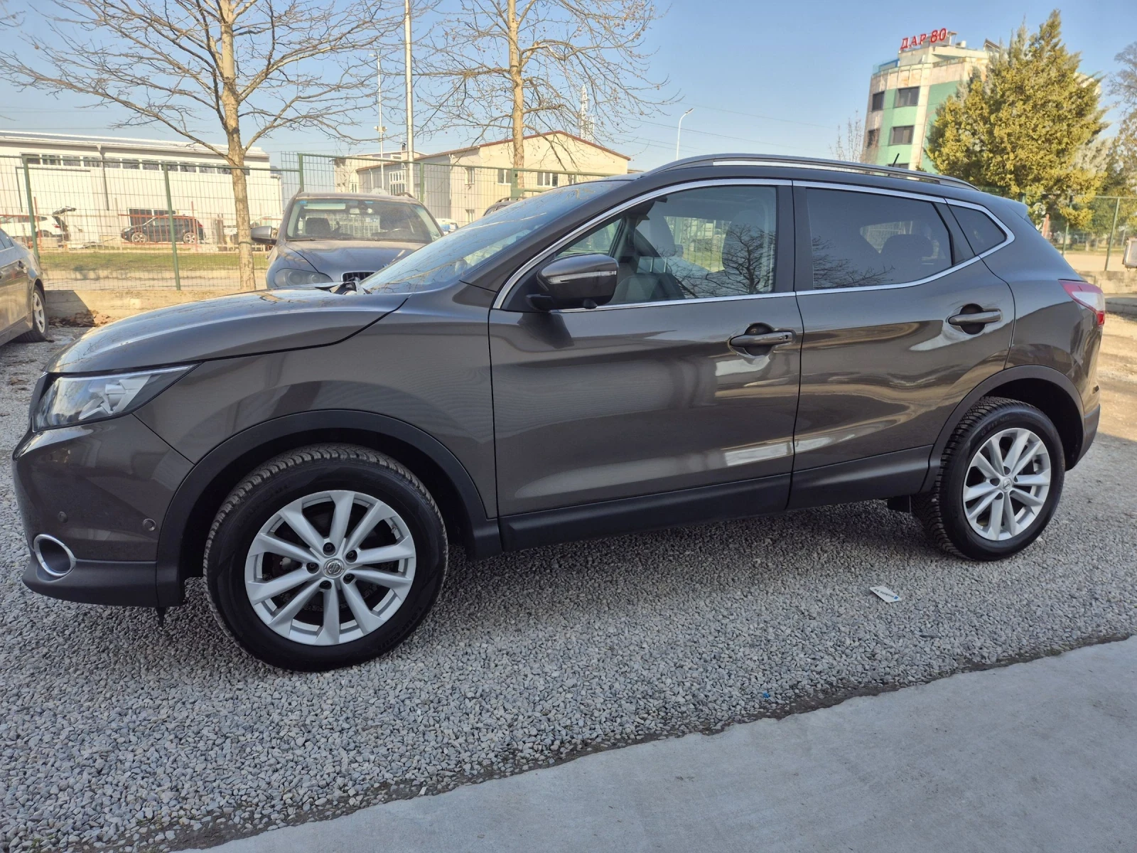 Nissan Qashqai 1.5DCI-NAVI-PANORAMA-FULL - изображение 4