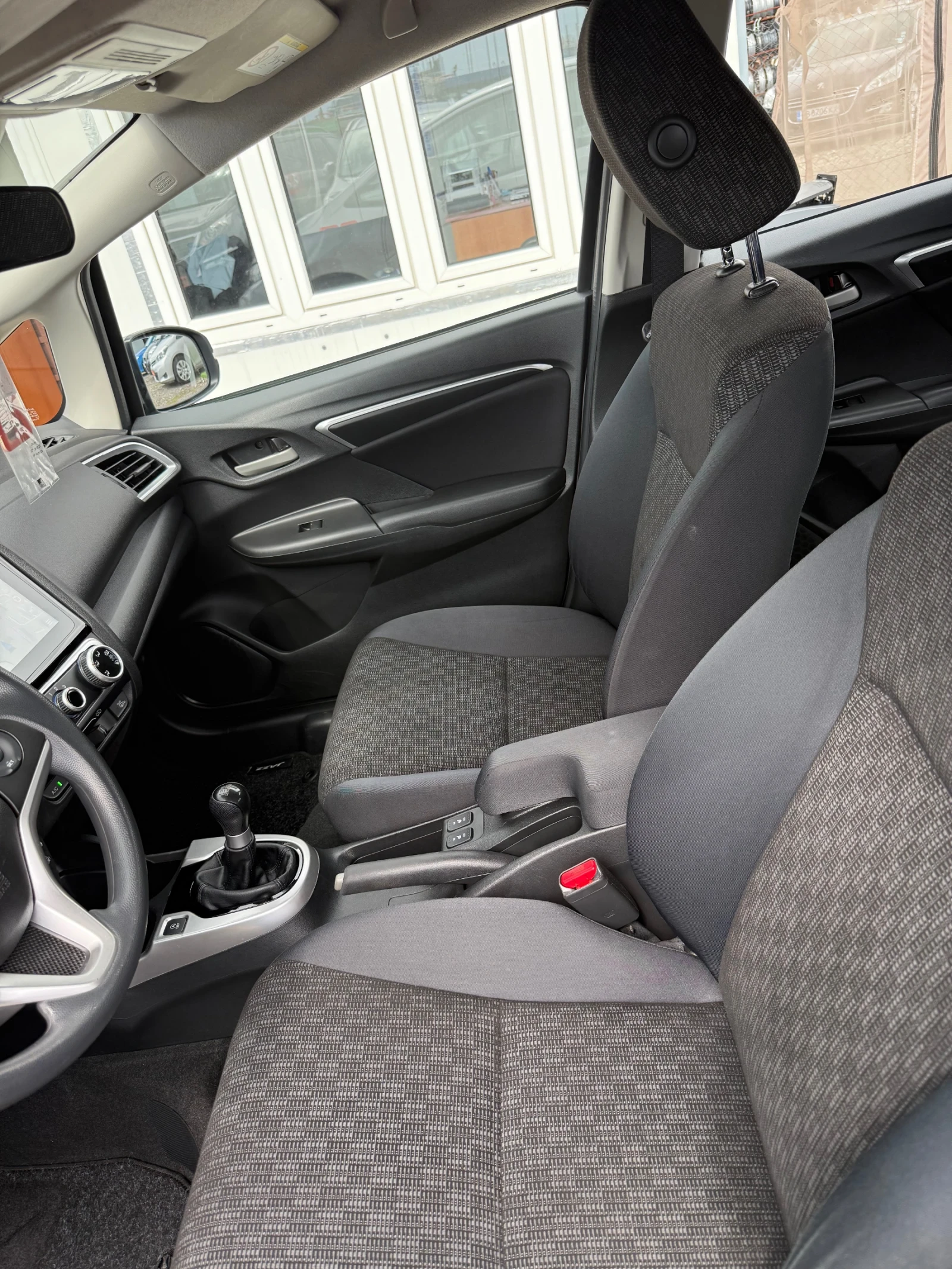 Honda Jazz 1.3i 102к.с Швейцария Фейслифт Евро6 - изображение 10