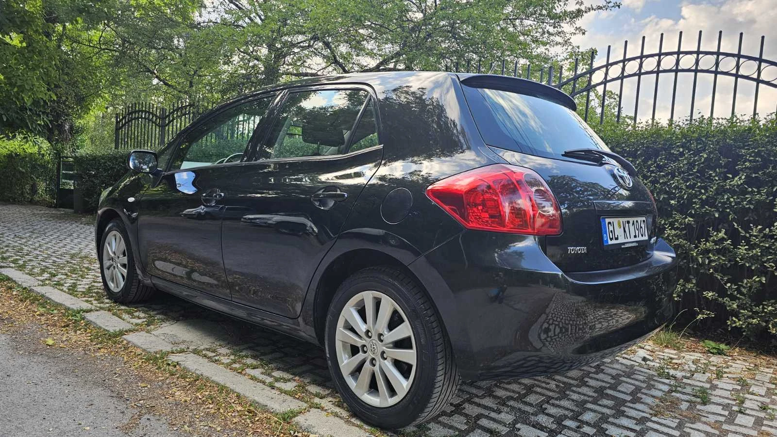 Toyota Auris 1.6 - изображение 5