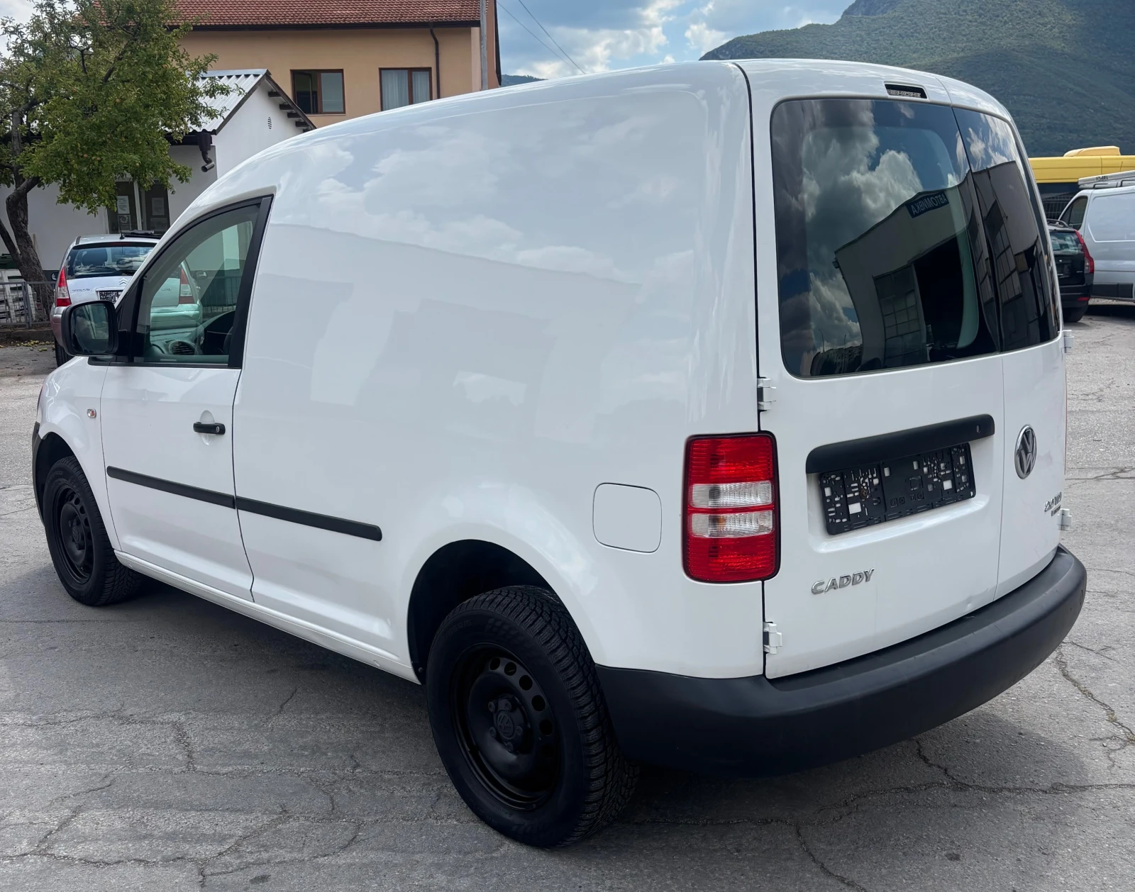 VW Caddy 2.0 TDI - изображение 5