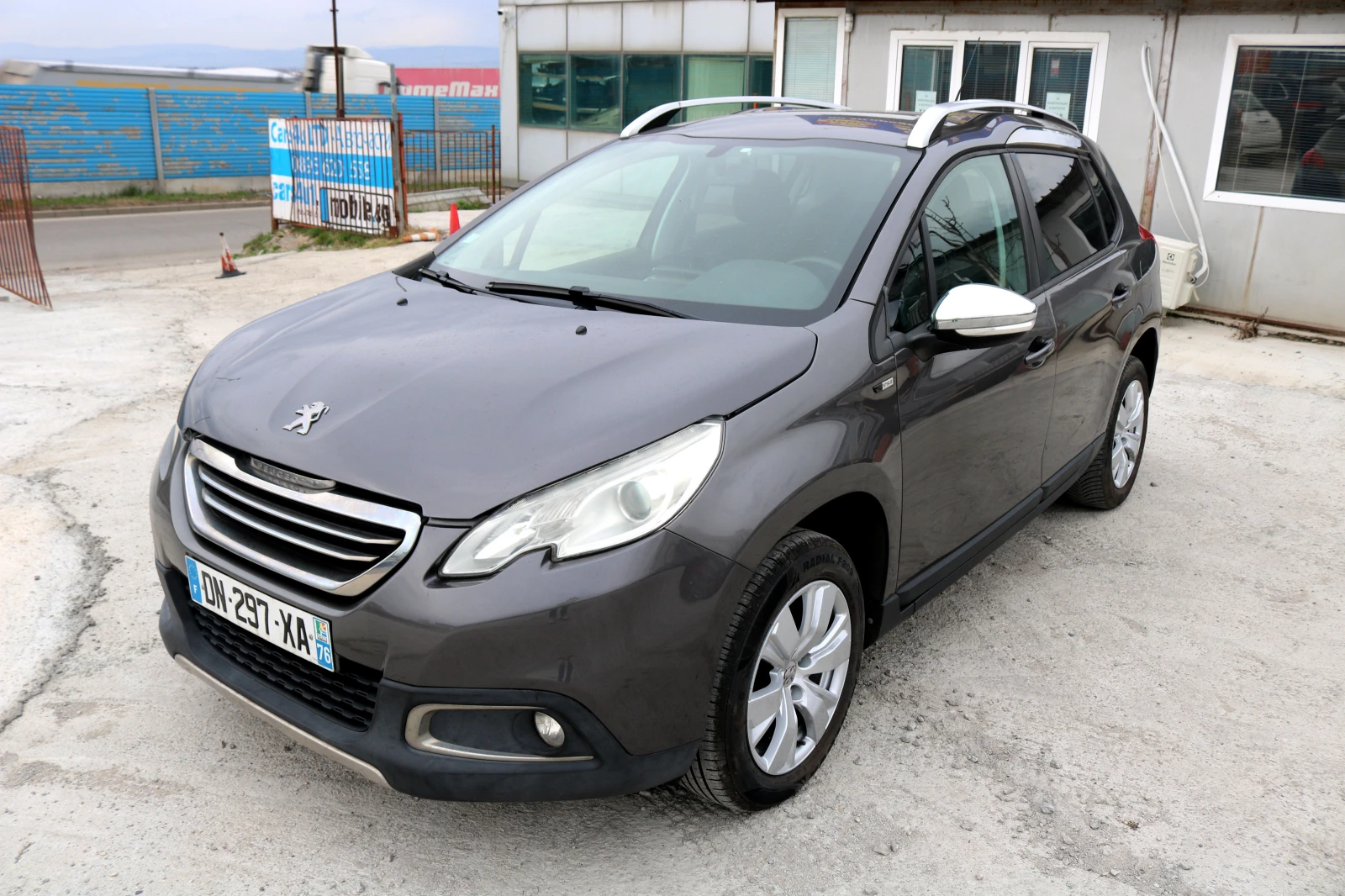 Peugeot 2008 1.2 VTi - изображение 2