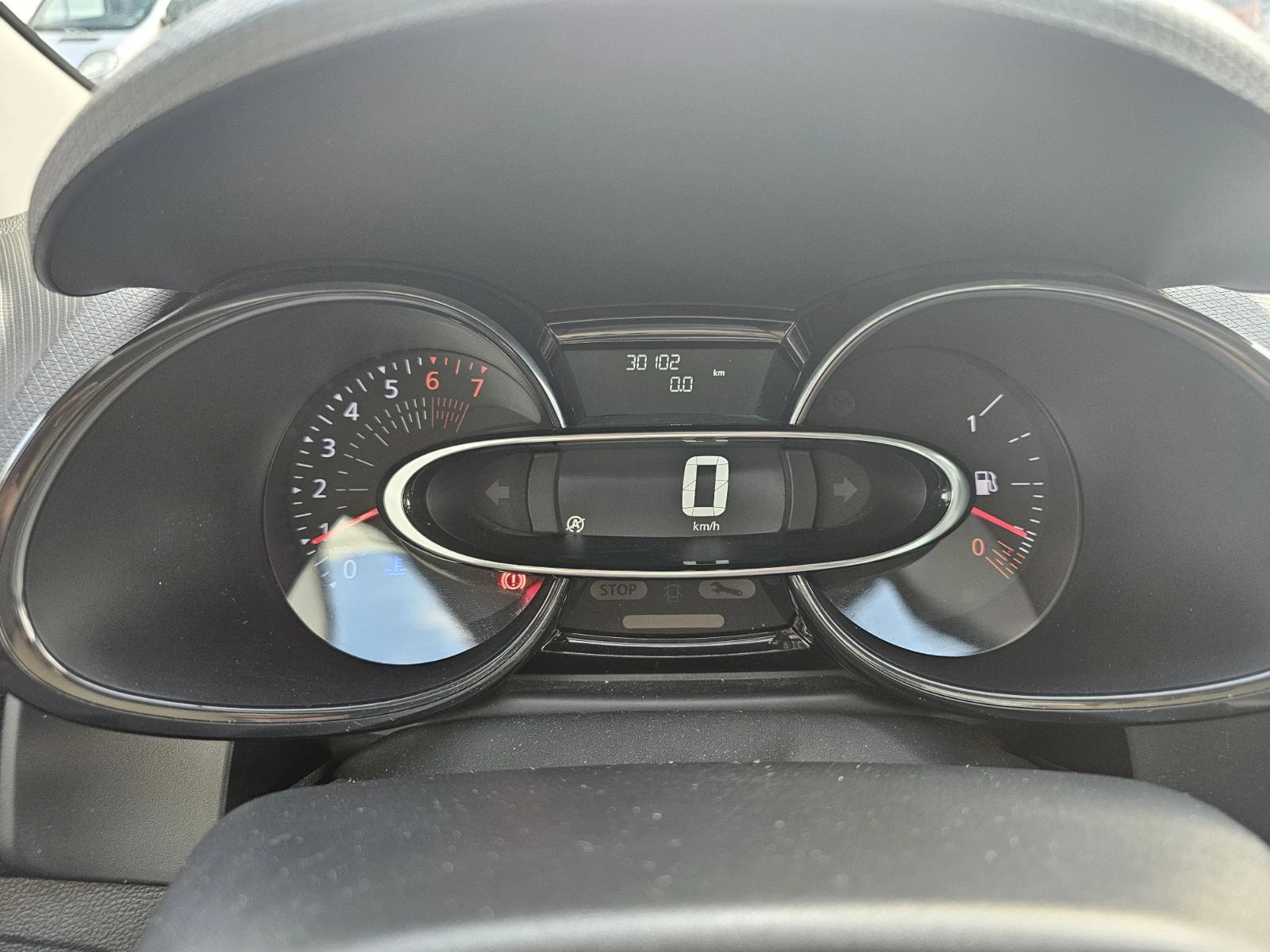 Renault Clio 0.9 TCe 75 - изображение 8