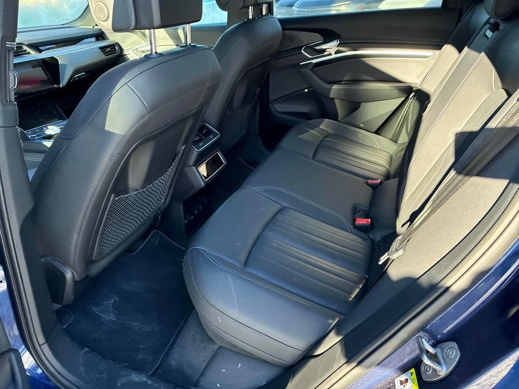 Audi E-Tron Progressiv * CARFAX * ���������* 360* �������� | Mobile.bg � ����������� 12