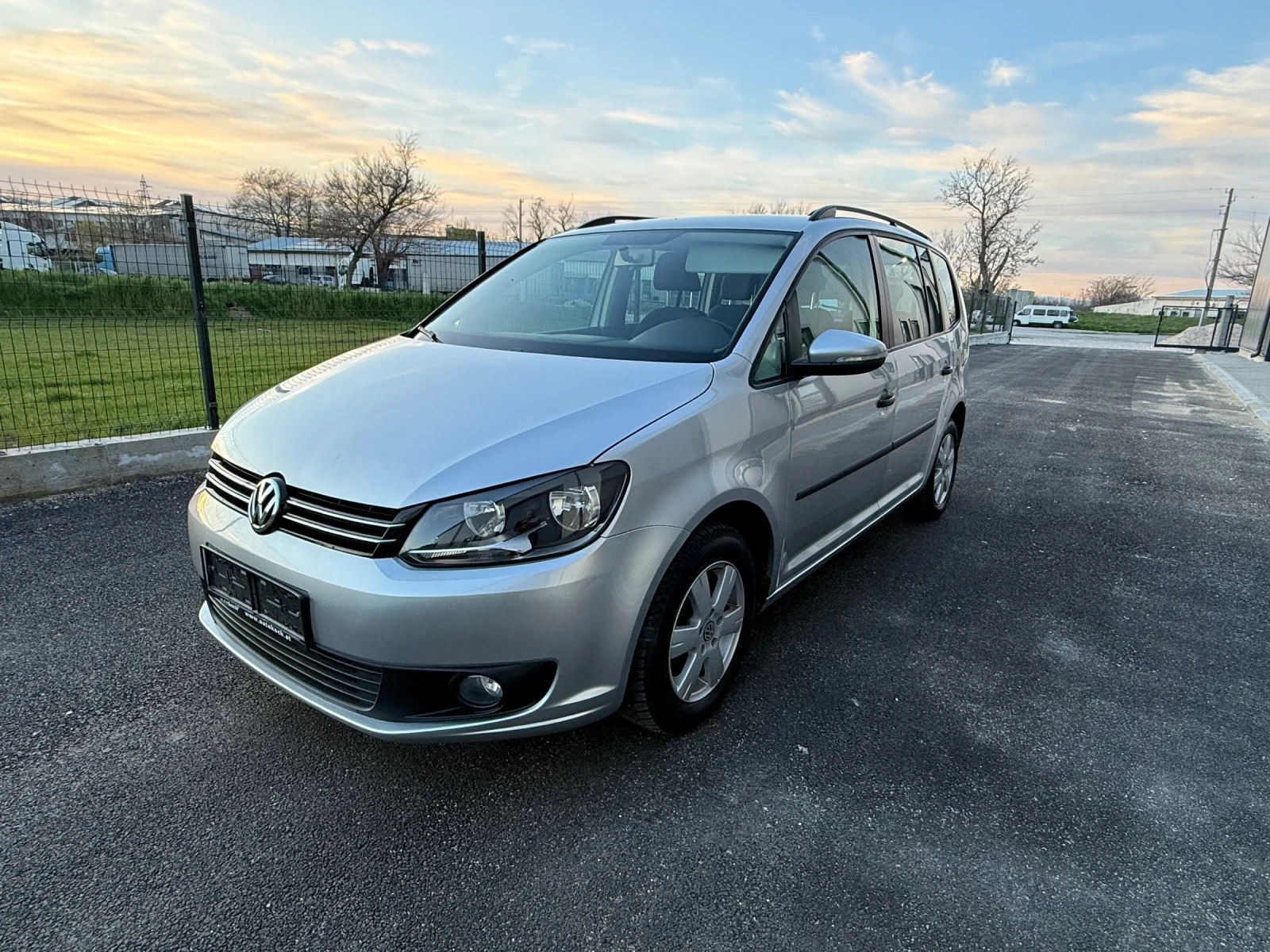 VW Touran 1.6 TDi EURO5 / �������� ������� | Mobile.bg � ����������� 12