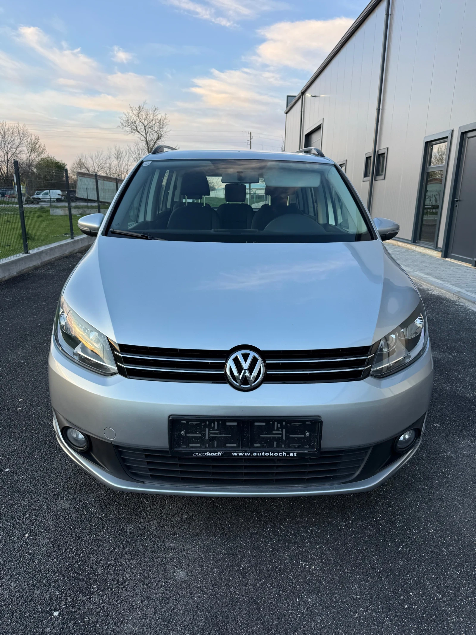 VW Touran 1.6 TDi EURO5 / Сервизна история