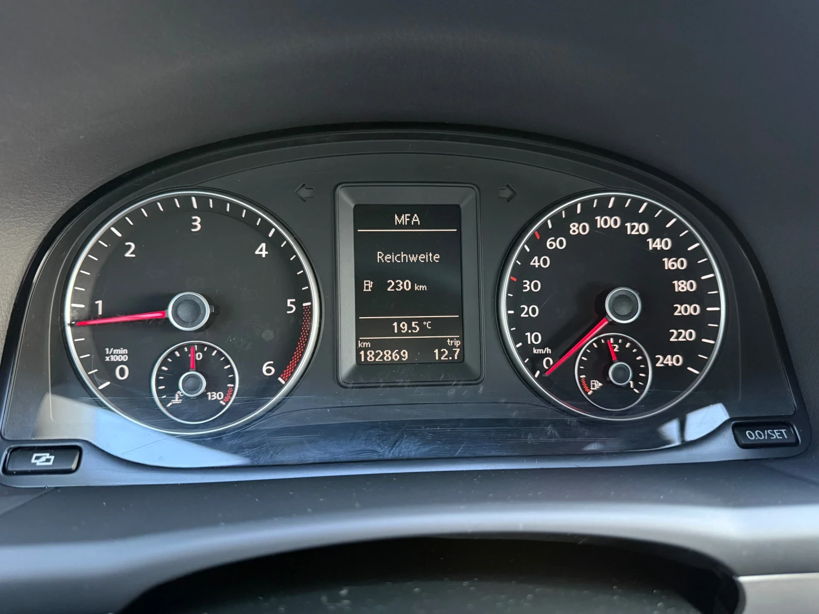 VW Touran 1.6 TDi EURO5 / �������� ������� | Mobile.bg � ����������� 9