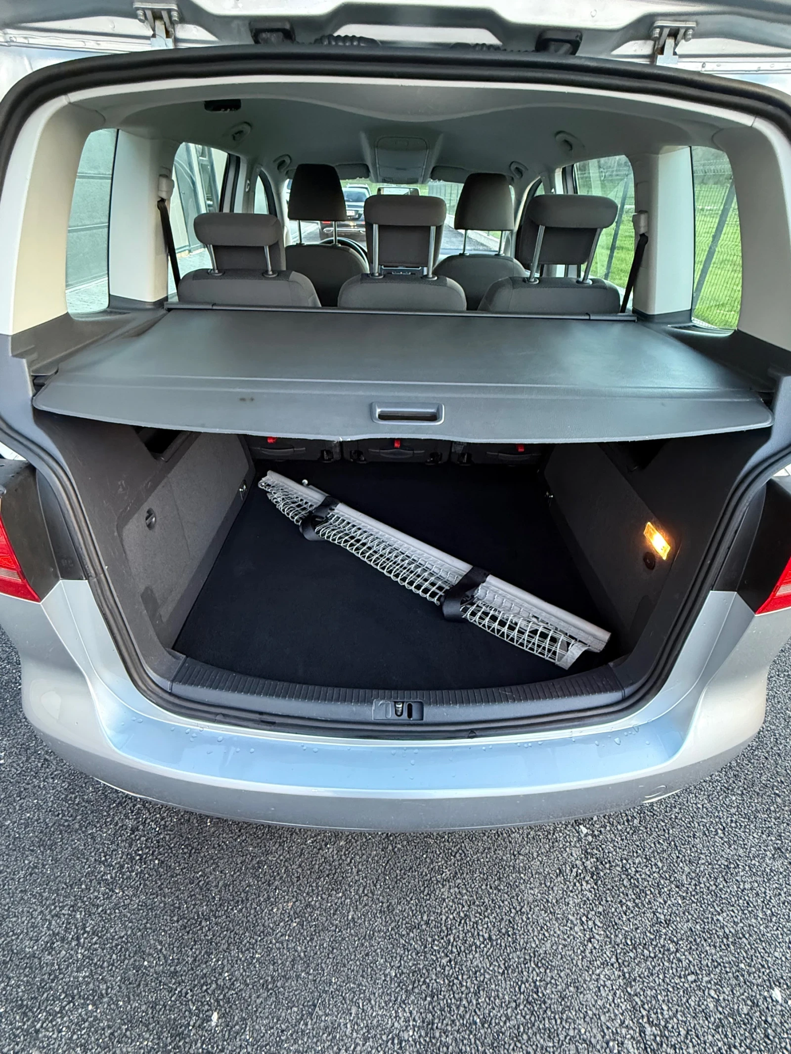 VW Touran 1.6 TDi EURO5 / �������� ������� | Mobile.bg � ����������� 8