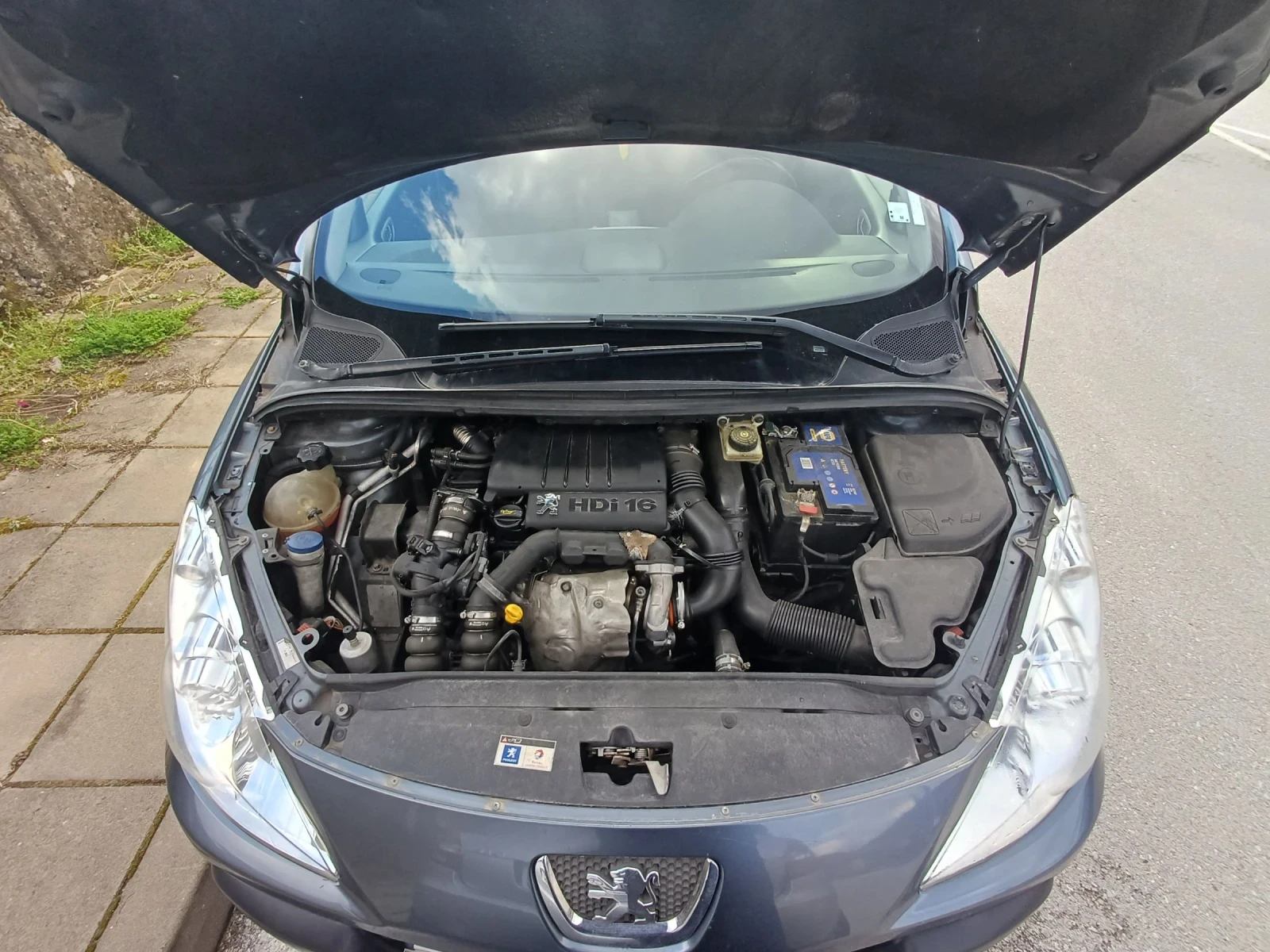 Peugeot 307 1.6 HDI, снимка 15 - Автомобили и джипове - 54167772