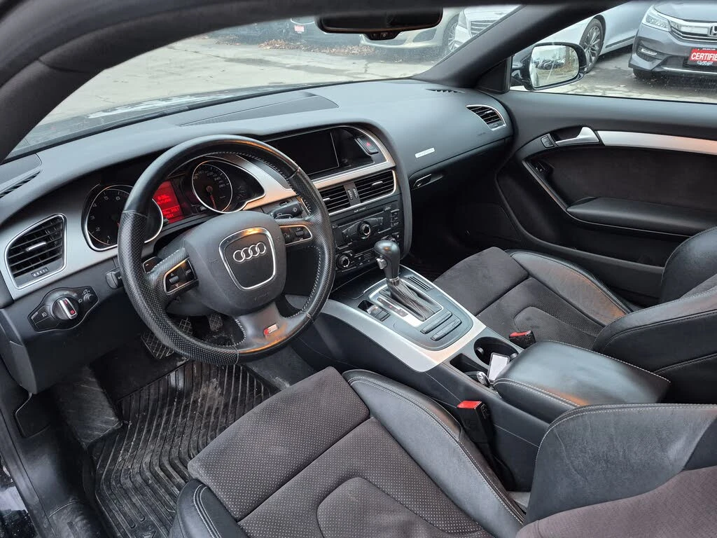 Audi A5 2.0T* quattro* АвтоКредит * (ЦЕНА ДО БГ), снимка 11 - Автомобили и джипове - 54207075