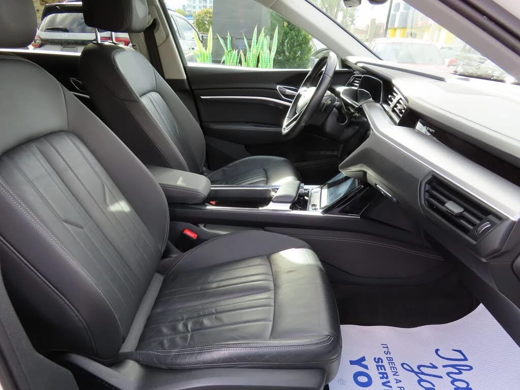 Audi E-Tron Progressiv* quattro* ����������* (���� �� ��) | Mobile.bg � ����������� 7