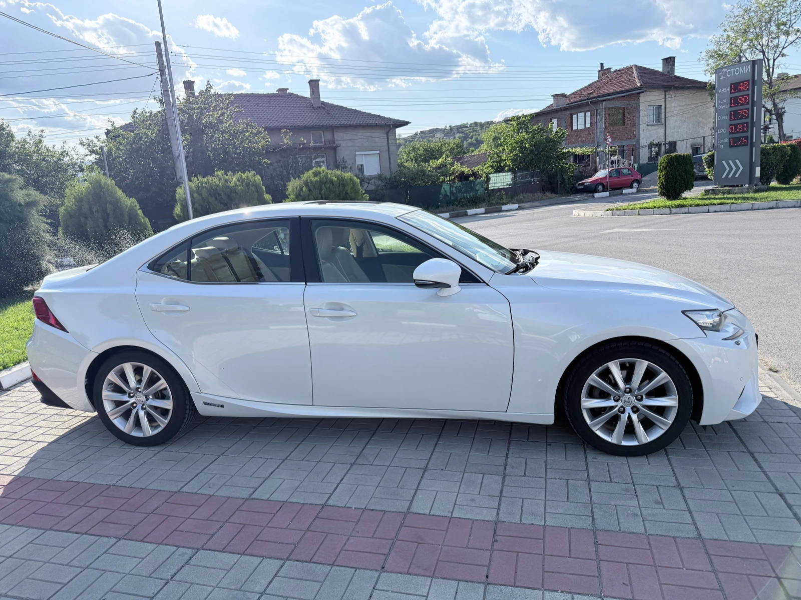 Lexus IS 300, снимка 3 - Автомобили и джипове - 54443614