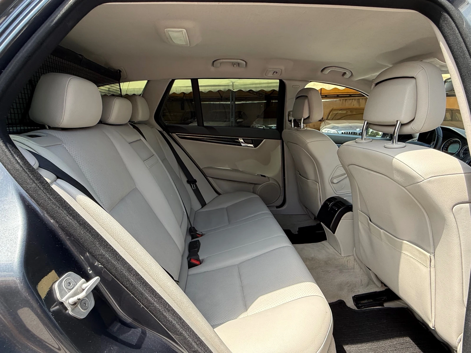 Mercedes-Benz C 220 CDI AВТОМАТИК !!! 100% РЕАЛНИ КИЛОМЕТРИ-ДОКАЗУЕМИ!, снимка 15 - Автомобили и джипове - 54503367