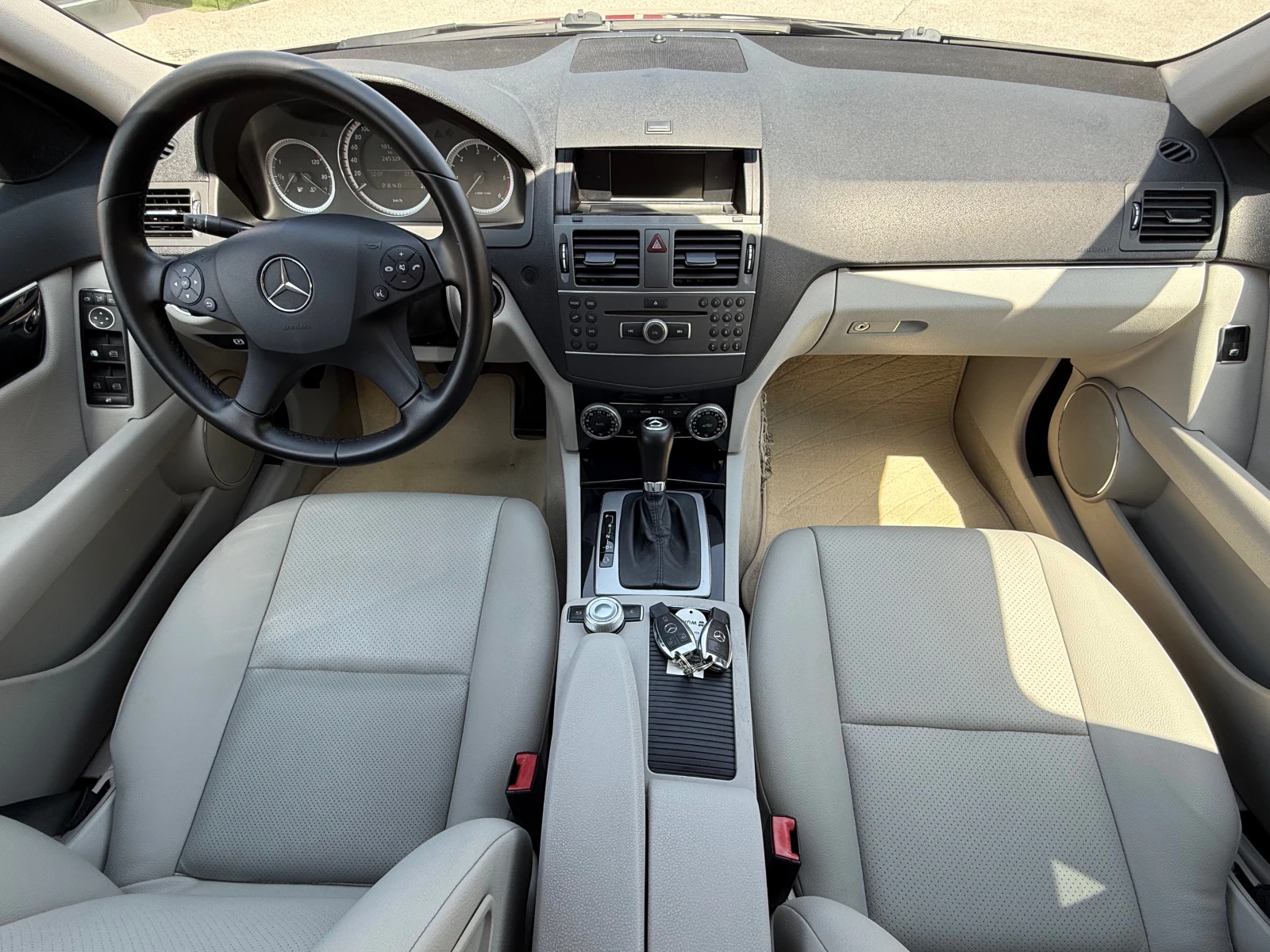 Mercedes-Benz C 220 CDI AВТОМАТИК !!! 100% РЕАЛНИ КИЛОМЕТРИ-ДОКАЗУЕМИ!, снимка 11 - Автомобили и джипове - 54503367