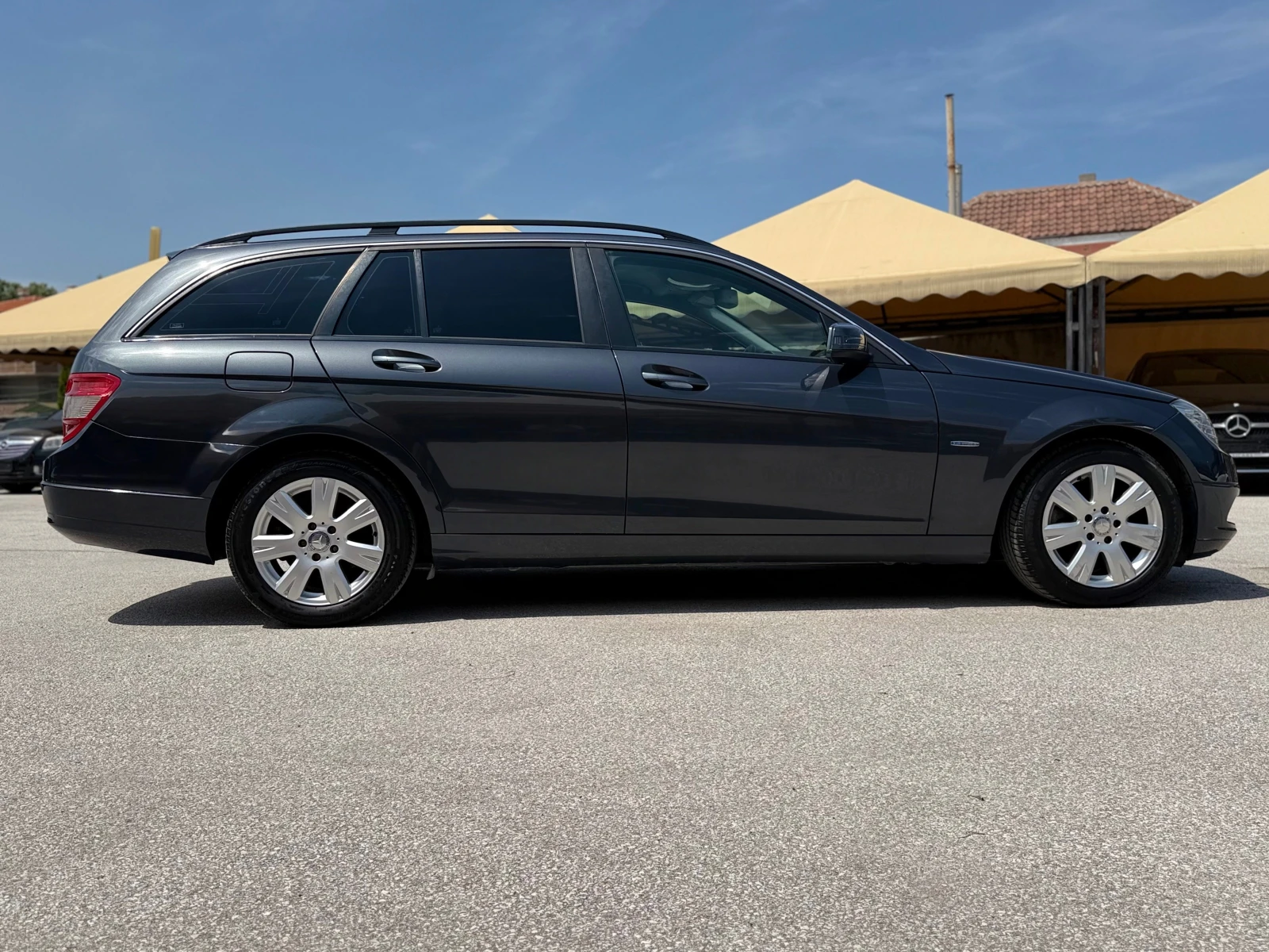 Mercedes-Benz C 220 CDI AВТОМАТИК !!! 100% РЕАЛНИ КИЛОМЕТРИ-ДОКАЗУЕМИ!, снимка 4 - Автомобили и джипове - 54503367