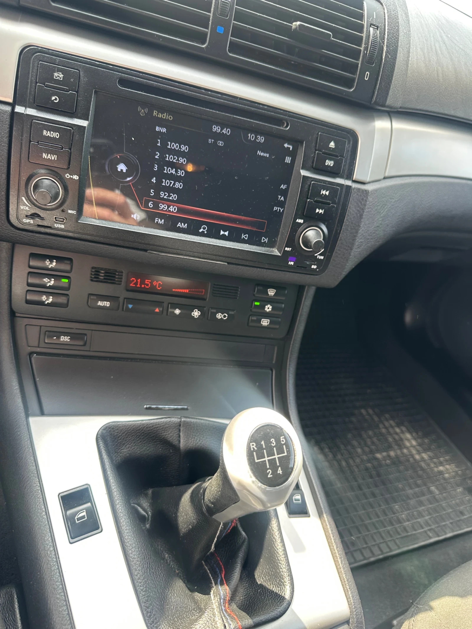 BMW 318 2.0/Navi/Facelift, снимка 9 - Автомобили и джипове - 54801542