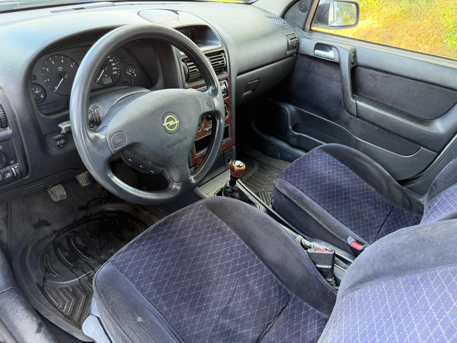 Opel Astra Газ - Климатик, снимка 5 - Автомобили и джипове - 54972229