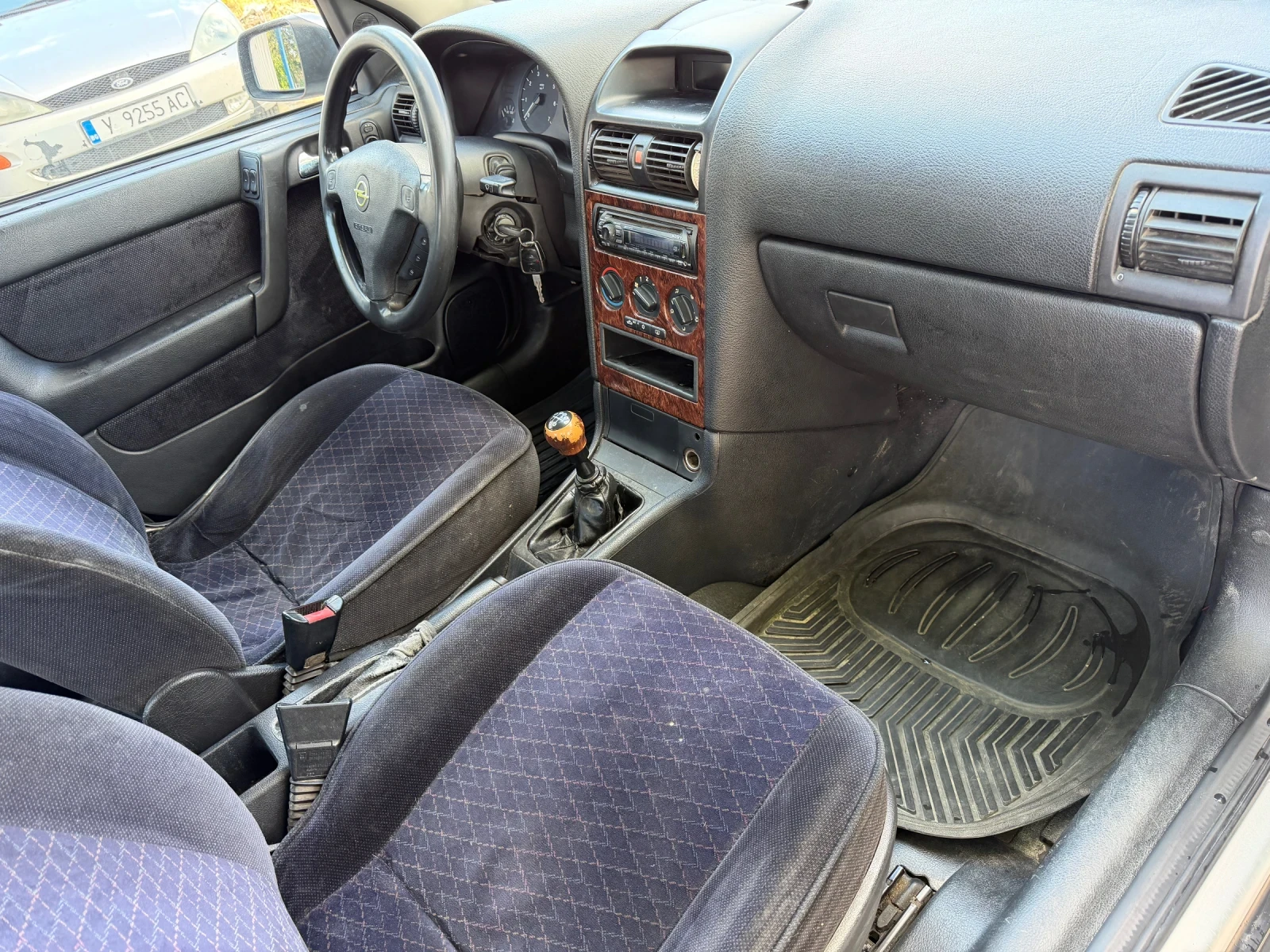 Opel Astra Газ - Климатик, снимка 6 - Автомобили и джипове - 54972229