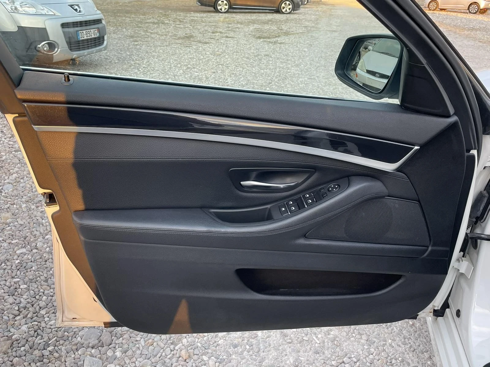 BMW 525 XDrive, снимка 5 - Автомобили и джипове - 54974679