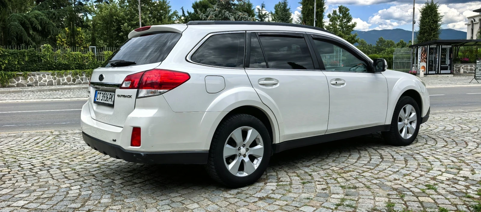 Subaru Outback 2.5, снимка 4 - Автомобили и джипове - 55163367