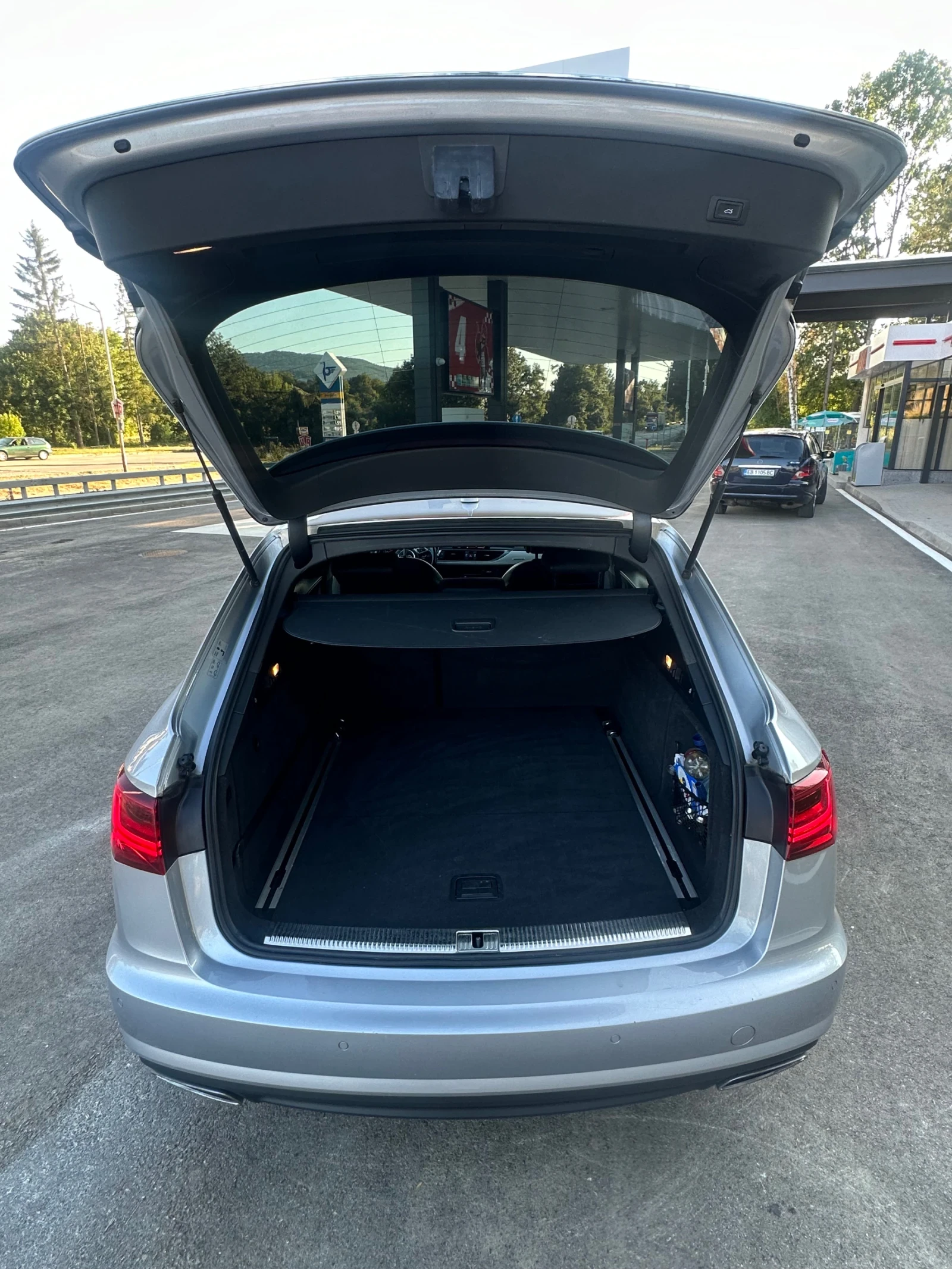 Audi A6 3.0 TDI Аvant quattro Matrix Face , снимка 16 - Автомобили и джипове - 55638081