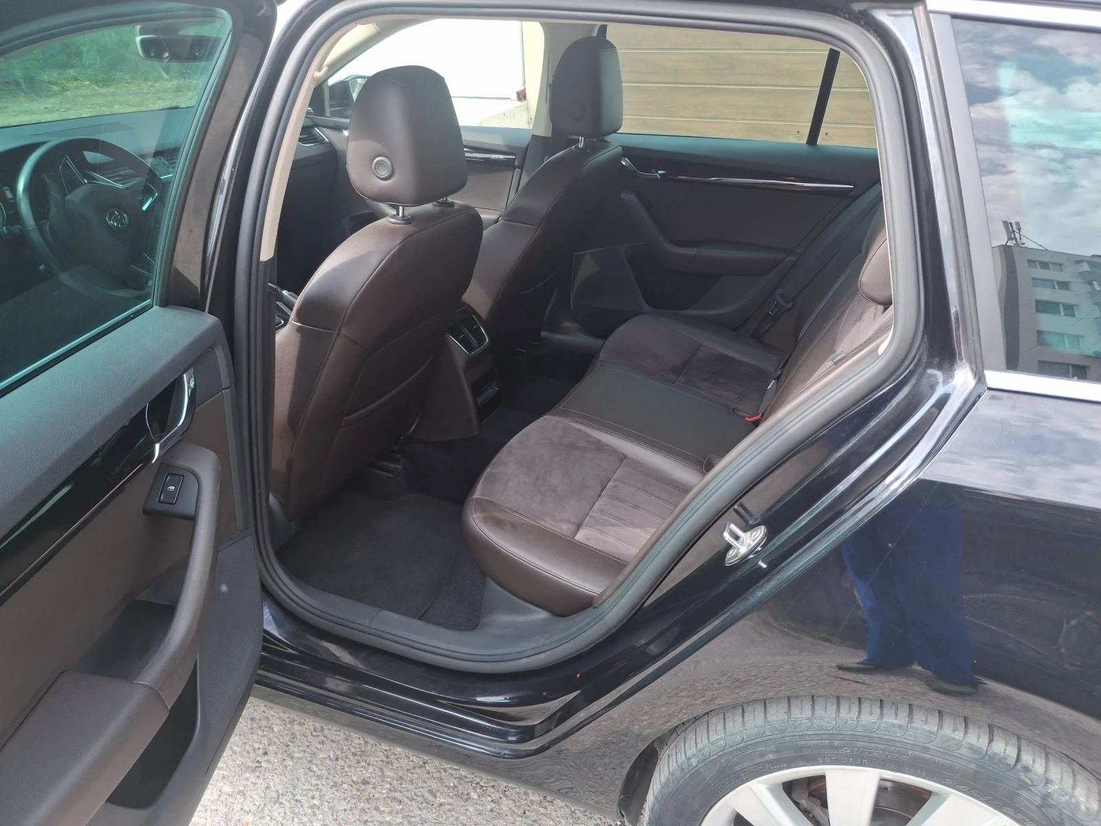 Skoda Octavia Laurin&Kleman 4?4, снимка 12 - Автомобили и джипове - 56042064