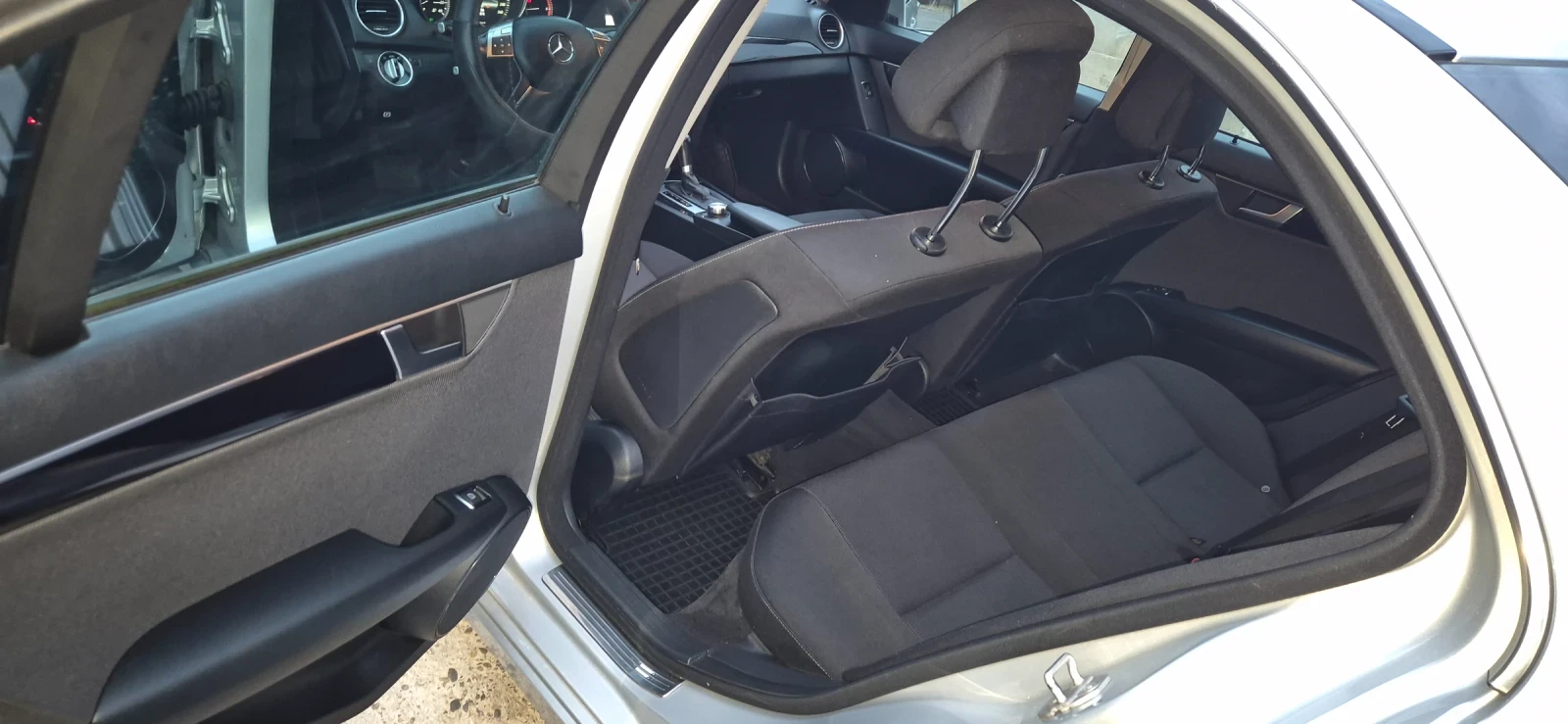Mercedes-Benz C 180, снимка 14 - Автомобили и джипове - 56087698