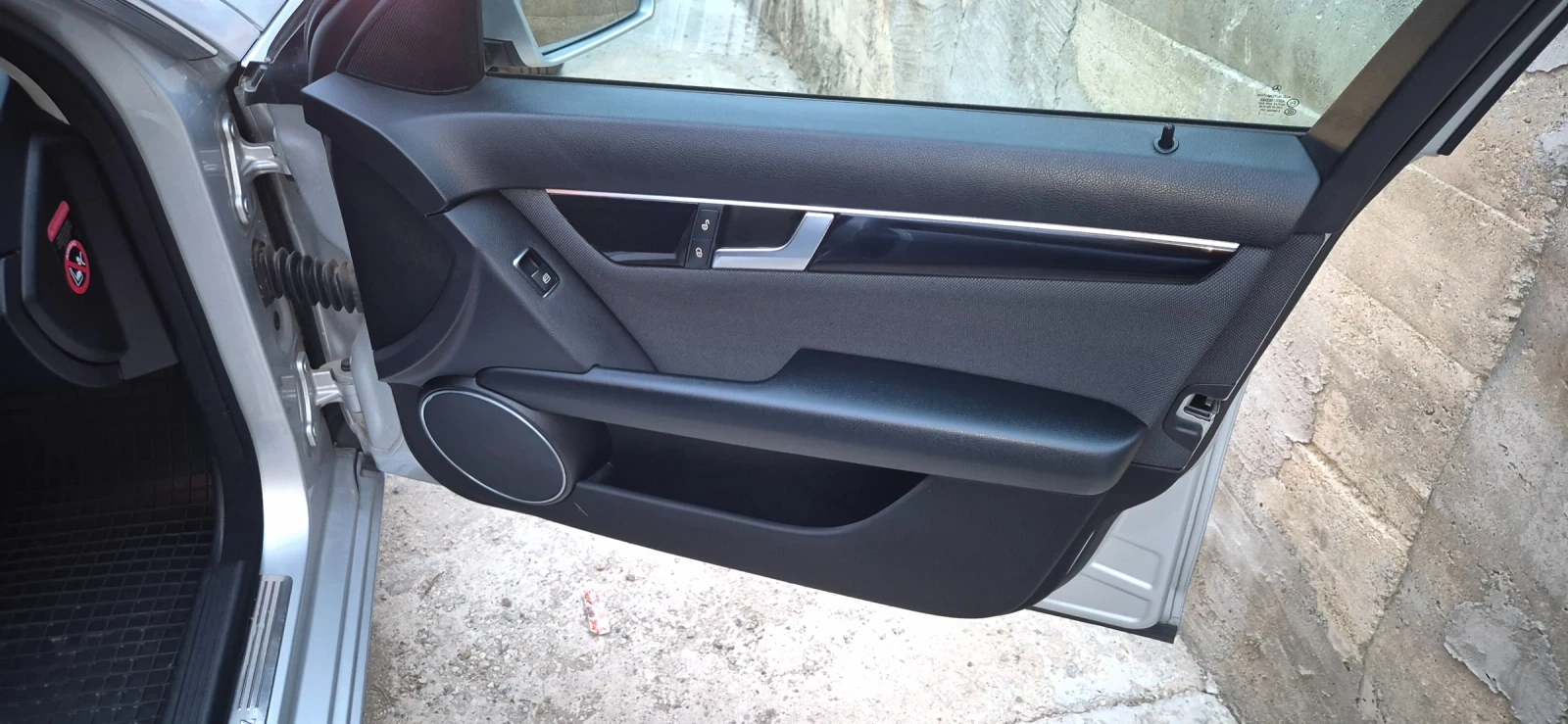 Mercedes-Benz C 180, снимка 7 - Автомобили и джипове - 56087698