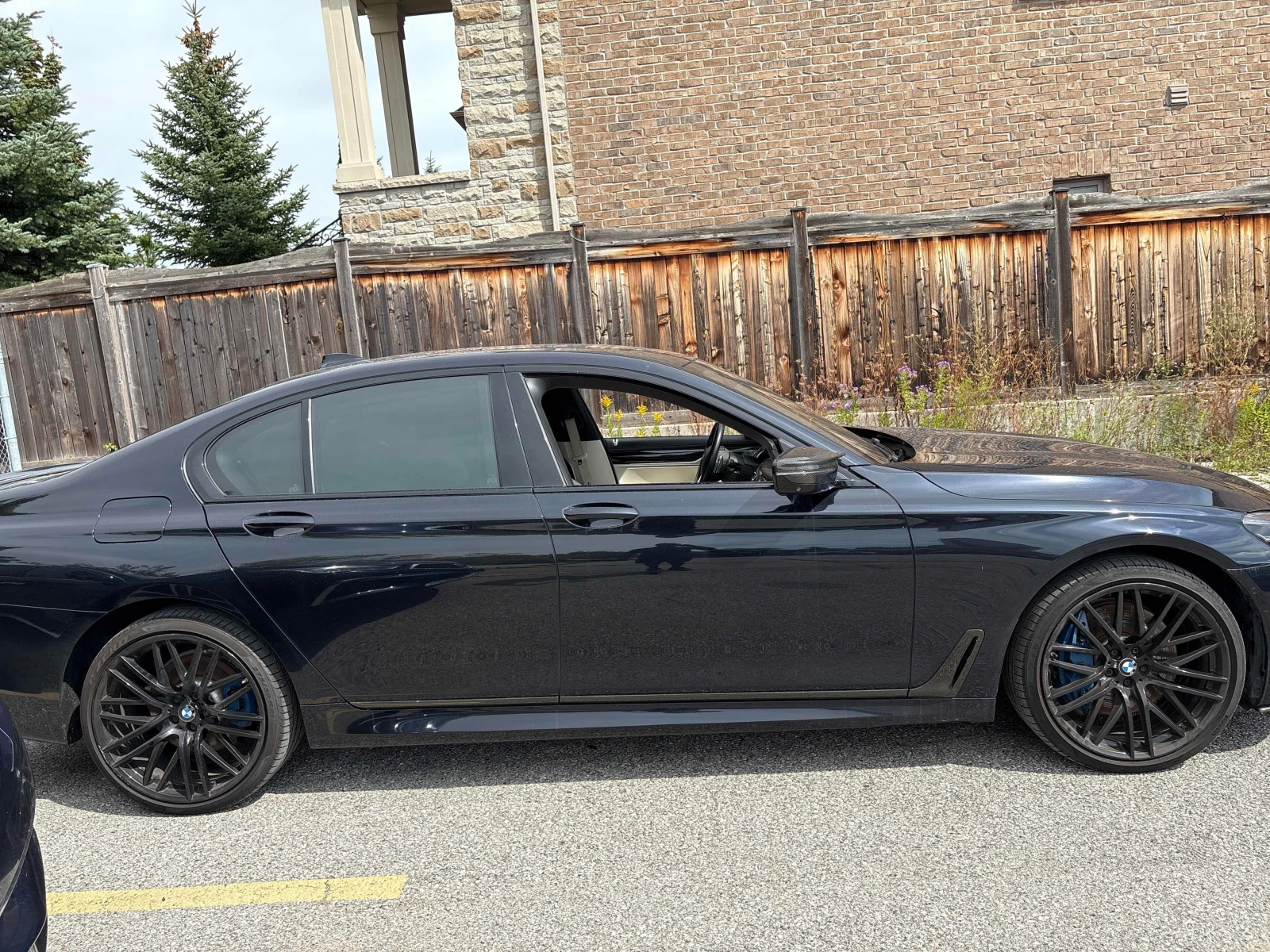 BMW 750 * 750i xDrive * CARFAX * ЦЕНА ДО БГ, снимка 3 - Автомобили и джипове - 56126765