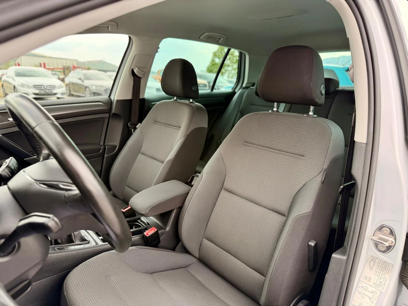 VW Polo 1.6 TDI 90 к.с. * Facelift * * Нов внос* , снимка 14 - Автомобили и джипове - 56164238