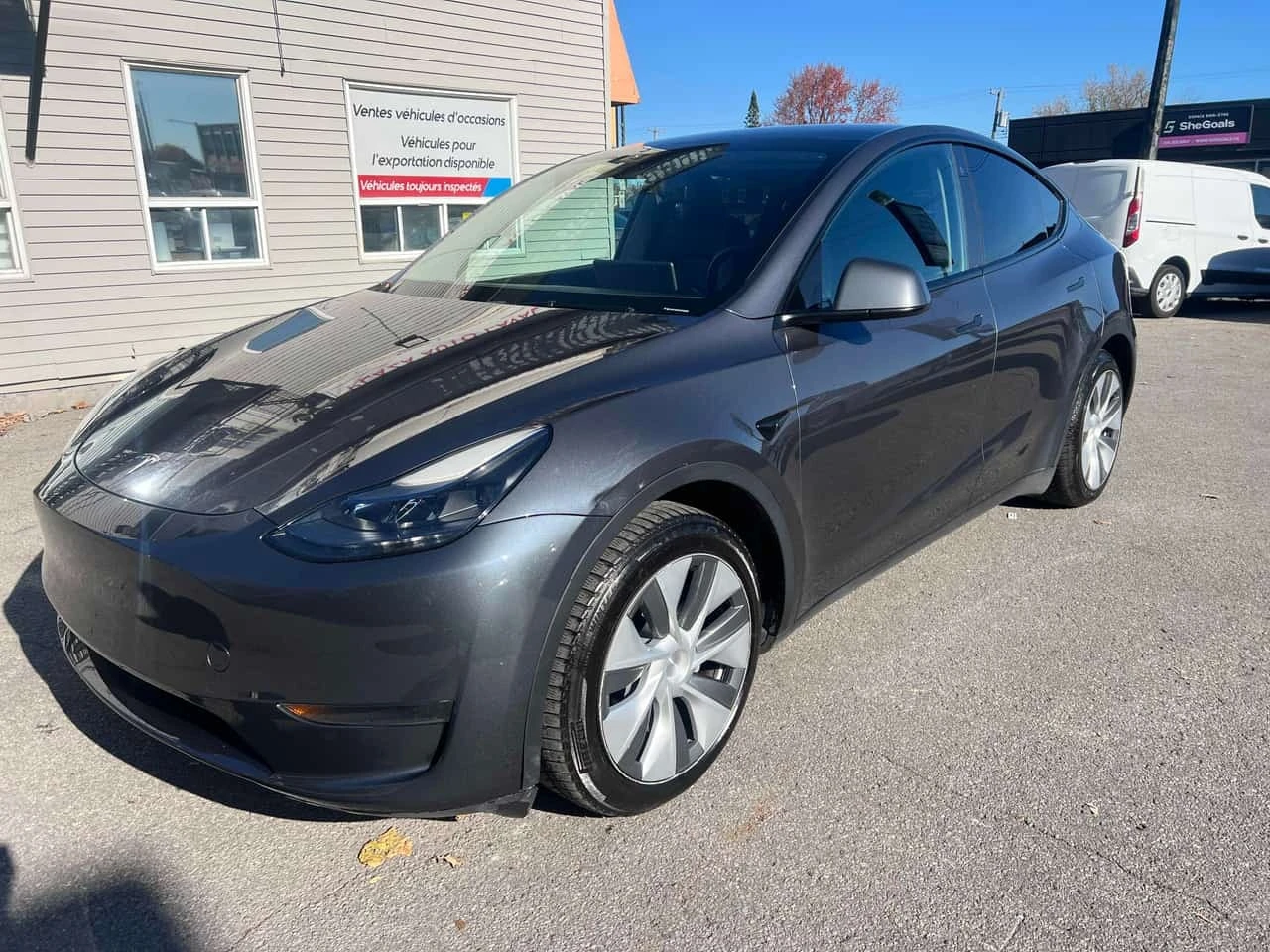 Tesla Model Y RWD * CARFAX * АВТОФИНАНСИРАНЕ * 