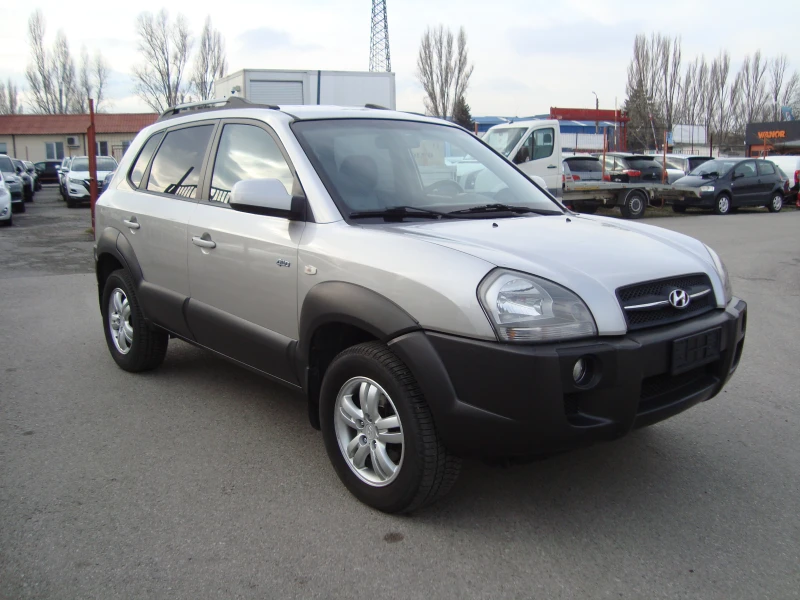 Hyundai Tucson 2.0i /163х.км, снимка 2 - Автомобили и джипове - 47631987