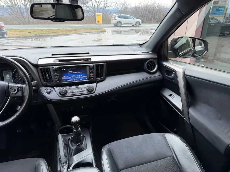 Toyota Rav4 2.0D4D-FACE-NAVI-КОЖА-143к.с, снимка 12 - Автомобили и джипове - 53234891