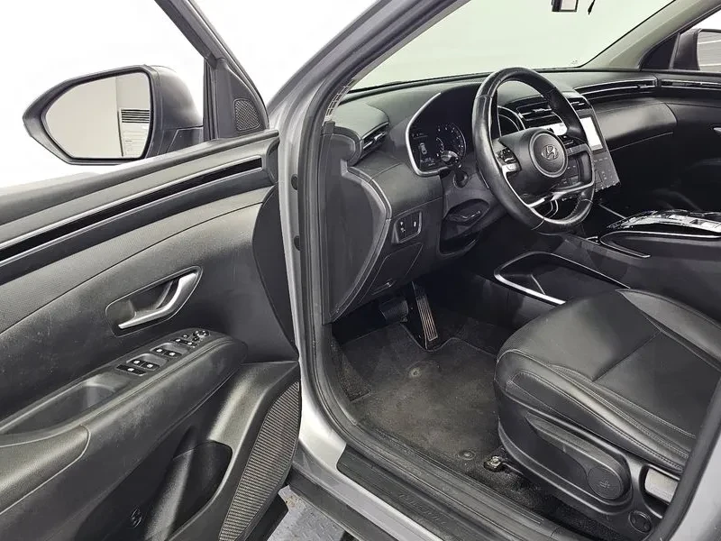 Hyundai Tucson 2.0 4WD MODERN, снимка 10 - Автомобили и джипове - 55802154