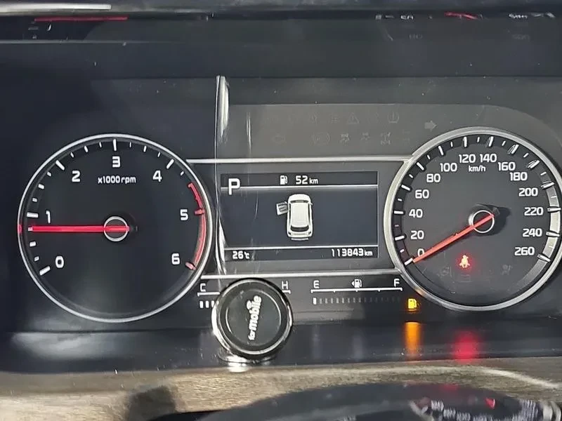 Kia Sorento Diesel 2.2 2Wd Trendy, снимка 7 - Автомобили и джипове - 56725739