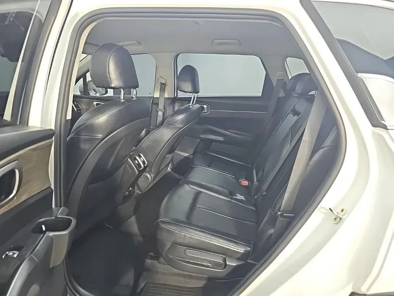 Kia Sorento Diesel 2.2 2Wd Trendy, снимка 12 - Автомобили и джипове - 56725739