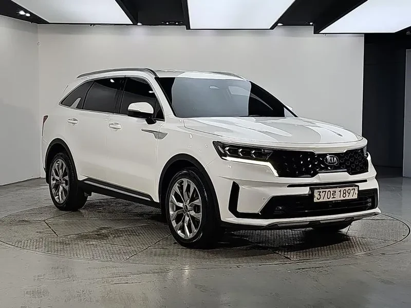 Kia Sorento Diesel 2.2 2Wd Trendy, снимка 2 - Автомобили и джипове - 56725739