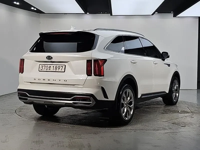 Kia Sorento Diesel 2.2 2Wd Trendy, снимка 4 - Автомобили и джипове - 56725739