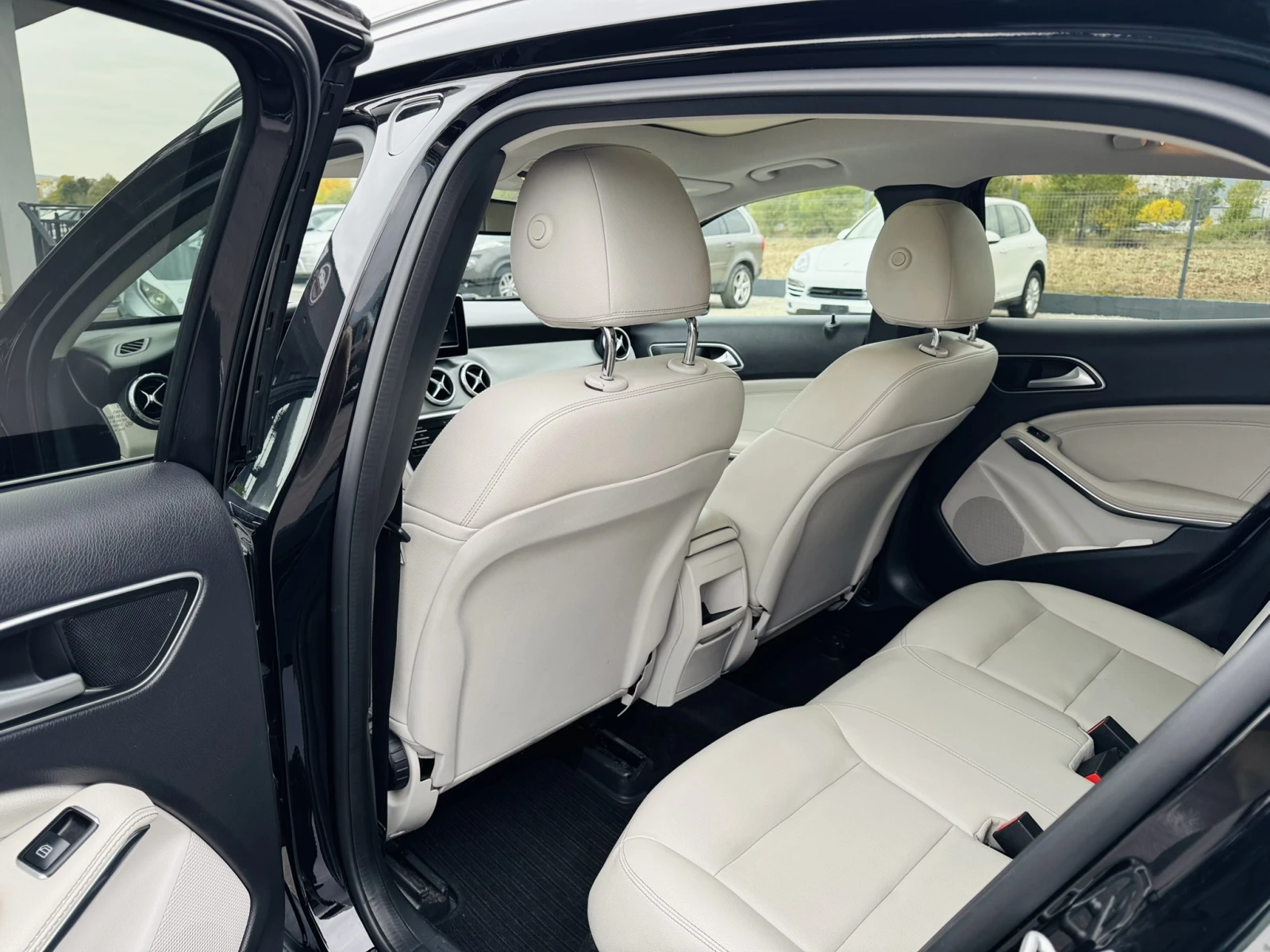 Mercedes-Benz GLA 200 200 | Mobile.bg — изображение 10
