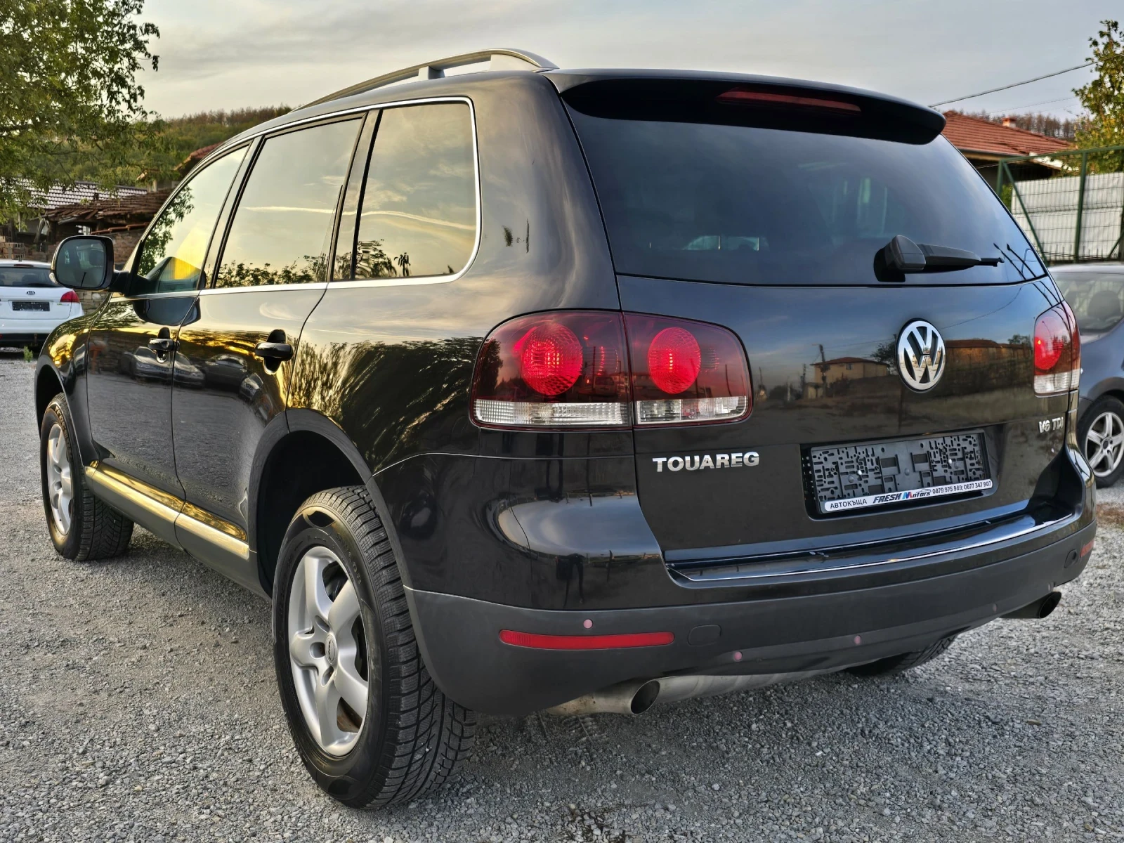 VW Touareg 3.0 TDI 224 К.С. АВТОМАТИК / НАВИ / КОЖА / КСЕНОН - изображение 3